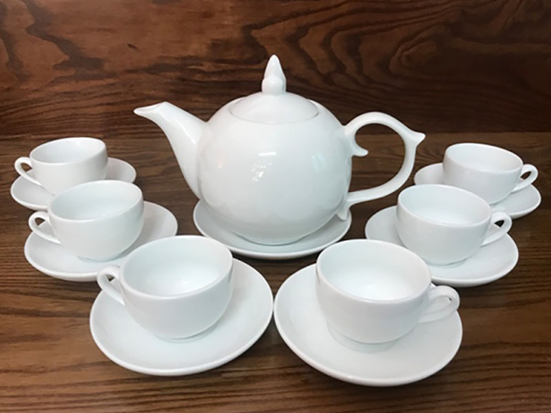 Quà tặng sứ Minh Châu là món quà tặng truyền thống sang trọng